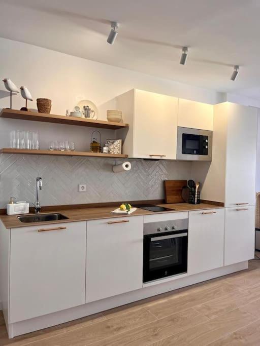 Piso Con Mucho Encanto Дения Экстерьер фото
