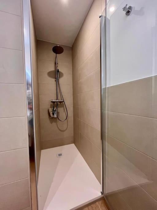 Piso Con Mucho Encanto Дения Экстерьер фото