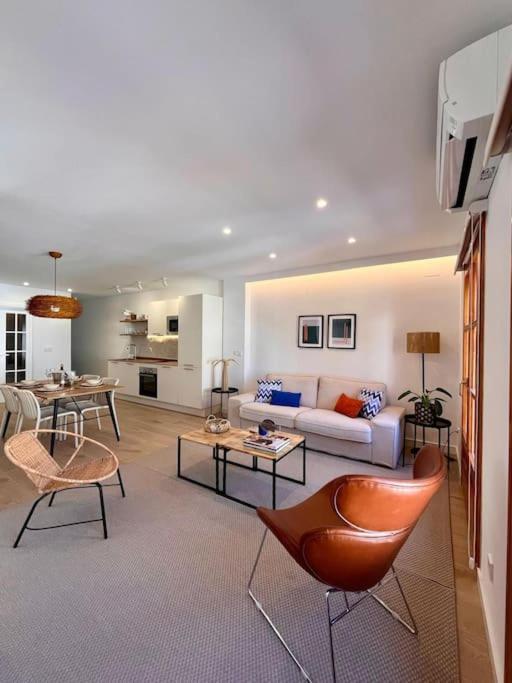 Piso Con Mucho Encanto Дения Экстерьер фото